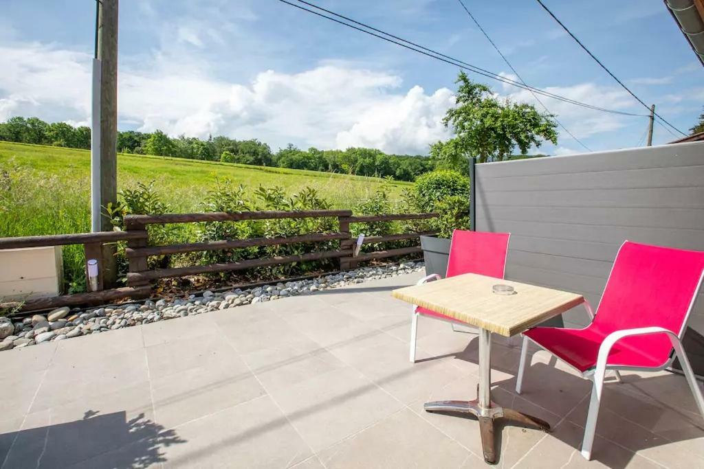 Domaine Des Ecuries - Appartements Meubles A Talloires Exterior foto