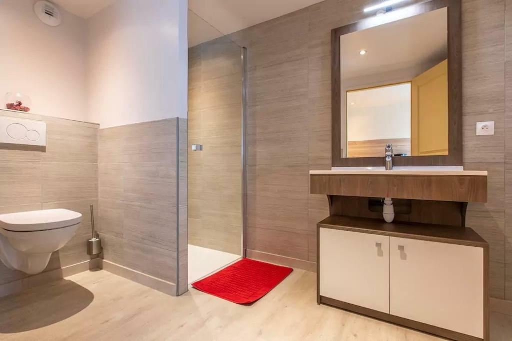 Domaine Des Ecuries - Appartements Meubles A Talloires Exterior foto